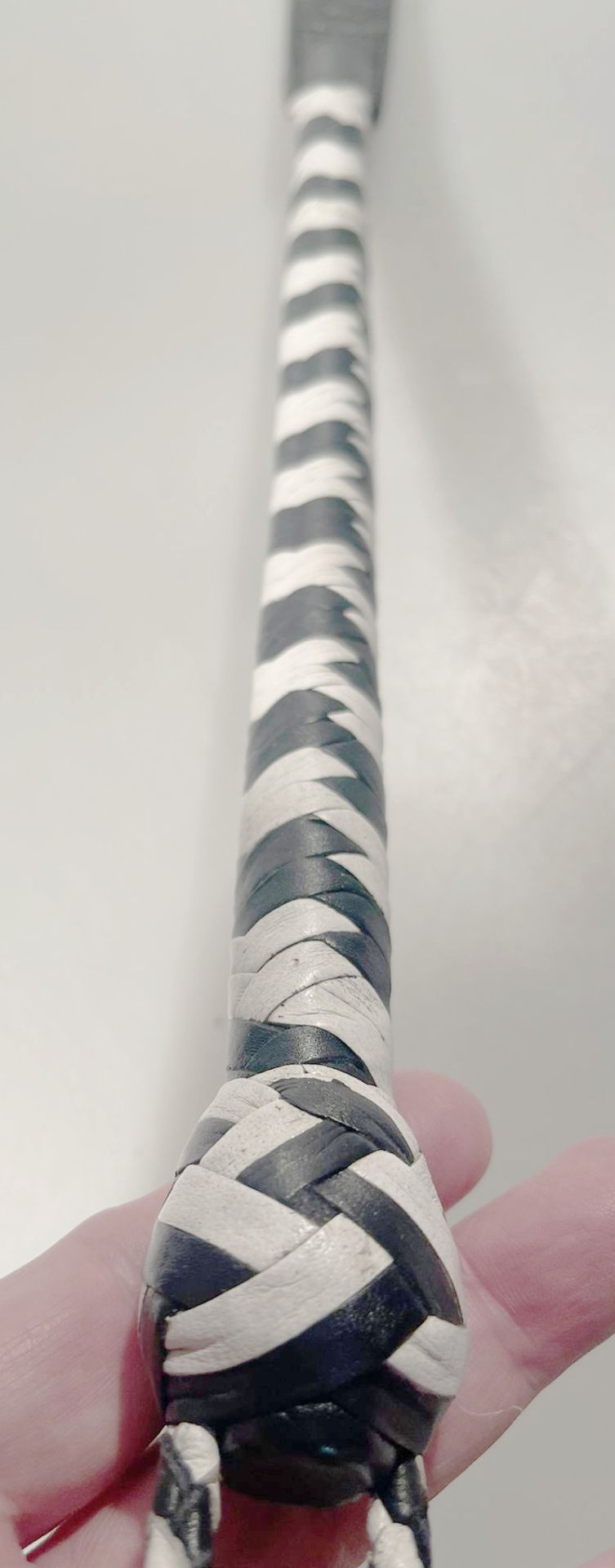 Kurzer Kantschu - Hochwertige Lederpeitsche mit Klatsche