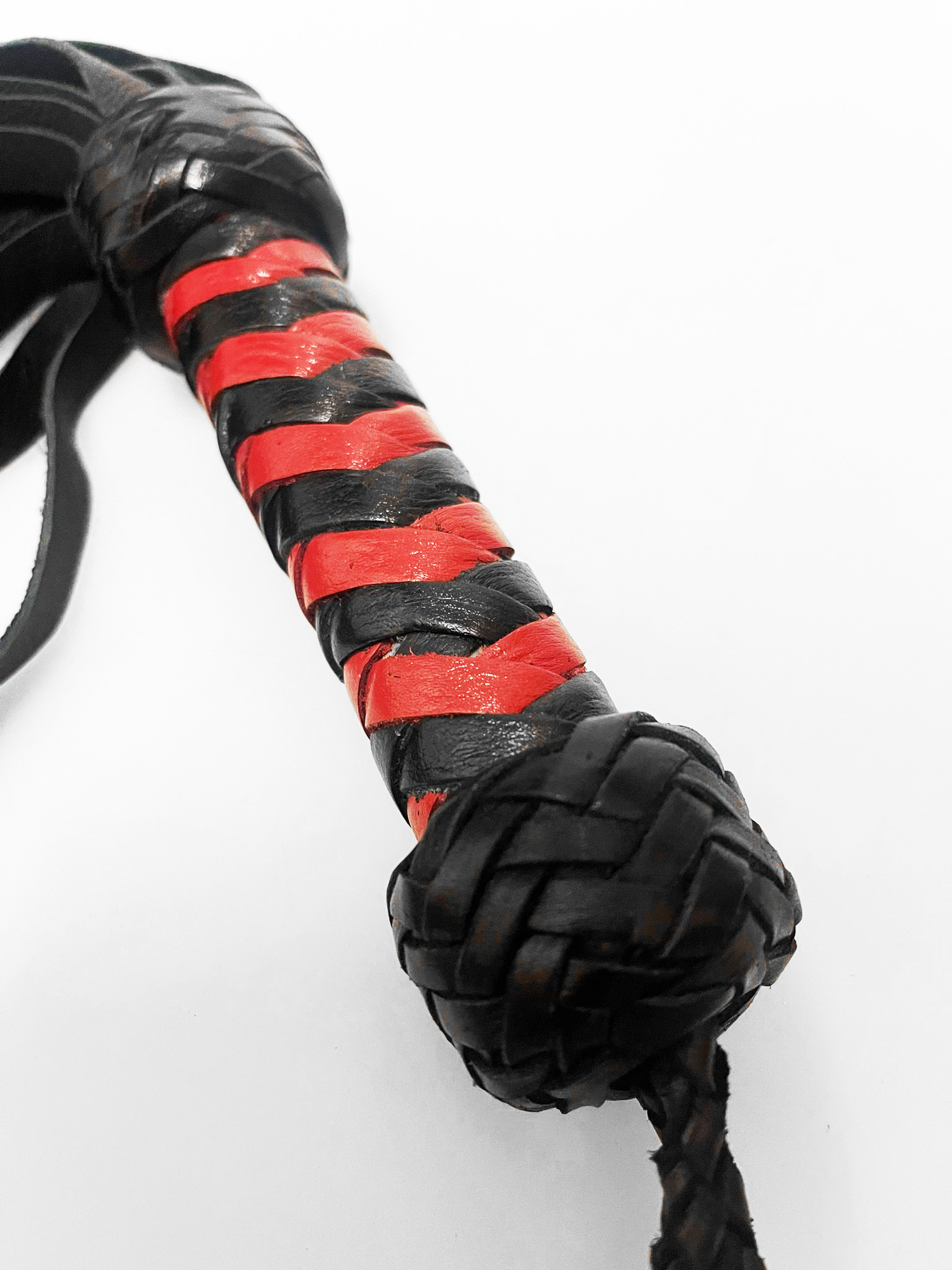 Flogger Büffelleder - Buffalo Leather I Rot-Schwarz