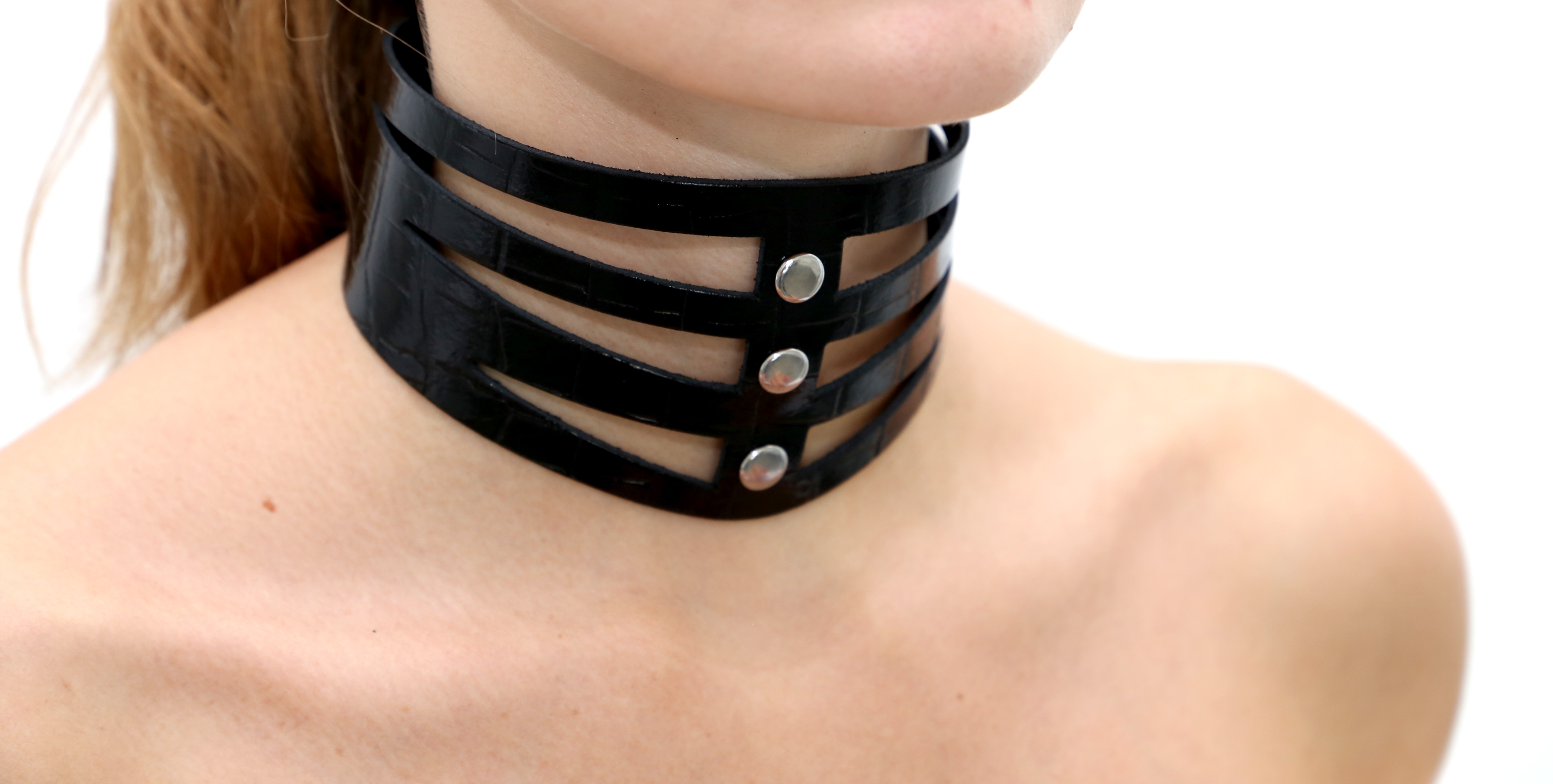 Lack Kroko Halsband "Riemchen Look"