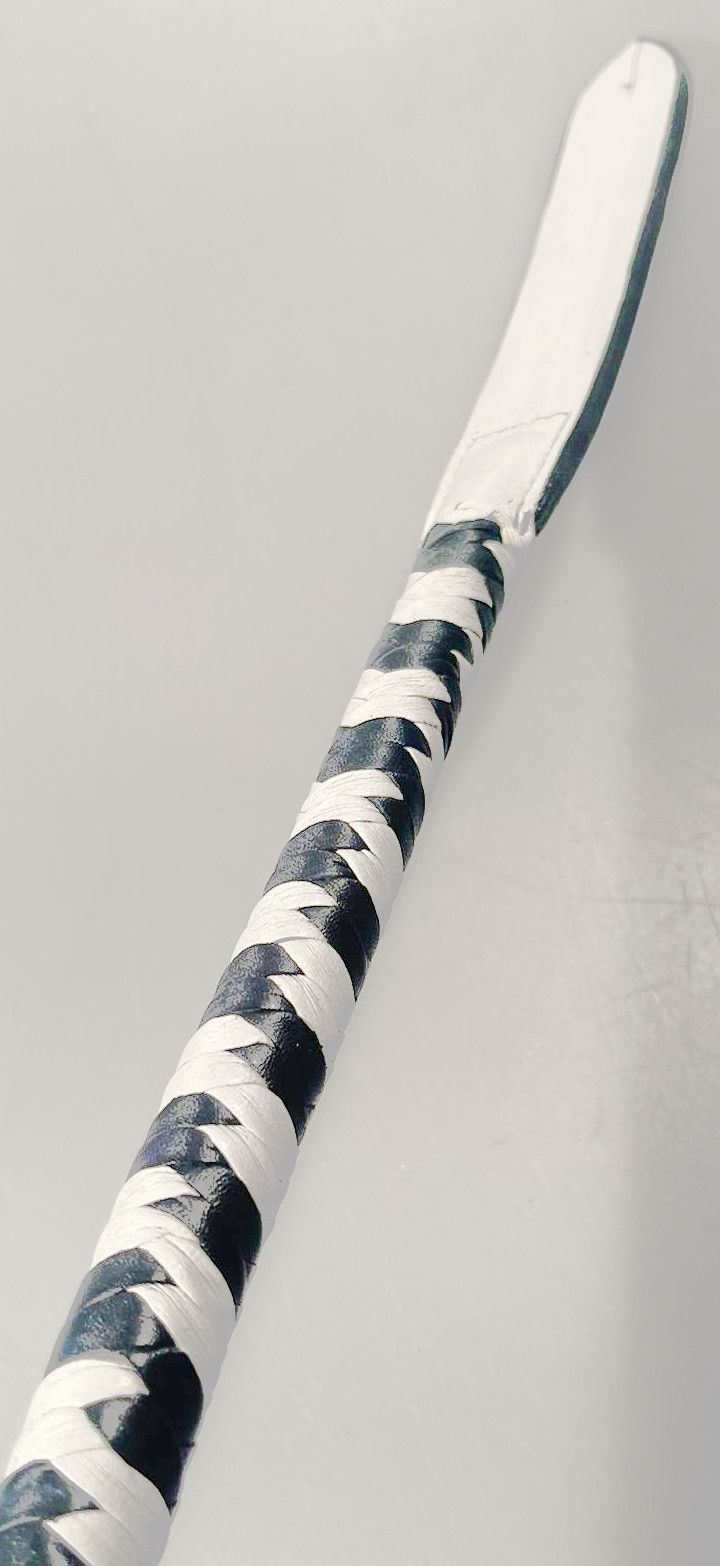 Kurzer Kantschu - Hochwertige Lederpeitsche mit Klatsche