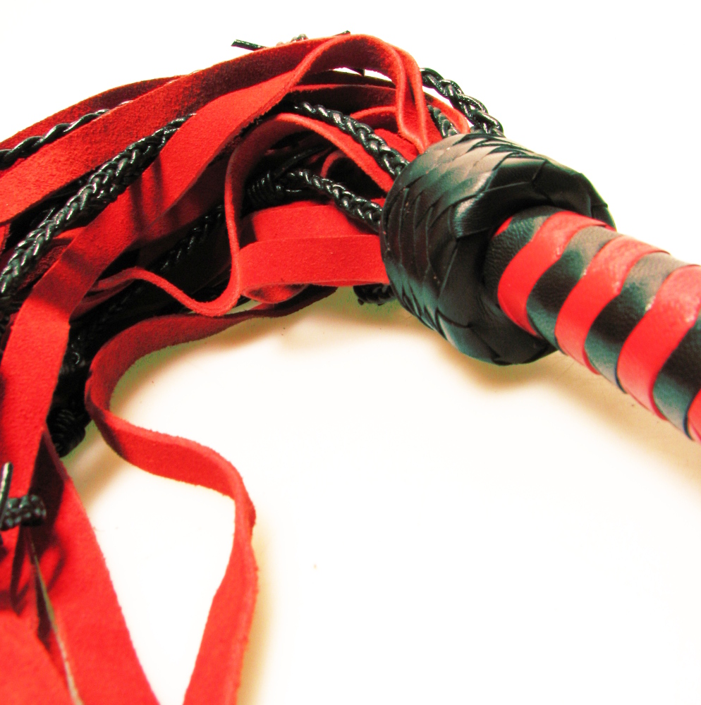 Subbie's letztes Erlebnis - Stacheldrahtpeitsche aus Leder rot-schwarz
