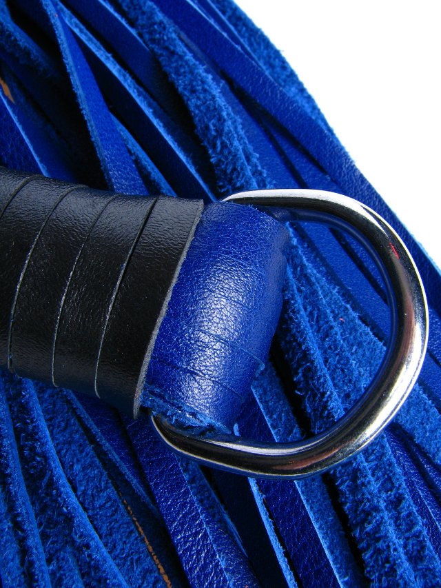 Leder Peitsche - D-Ring blau und soft