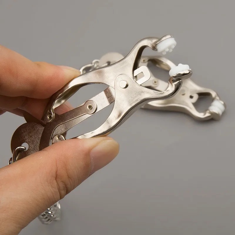 Japanische Butterfly-Nippelklemmen mit Karabiner 1 Paar