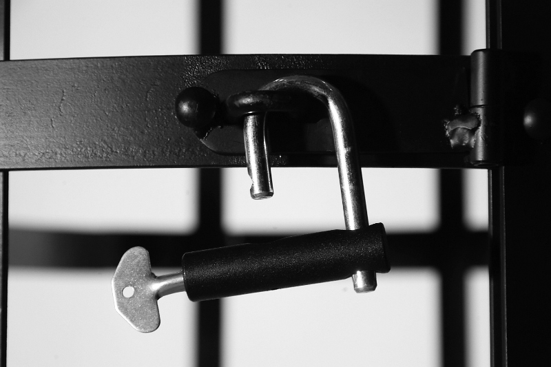 BDSM Möbel - Rundkäfig Flachstahlkäfig