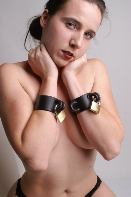 PRANGER METALL - Hand- oder Fußfessel Set ohne Kette (2Ösen)