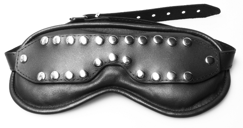 Augenmaske soft - schwarz mit flachen Nieten