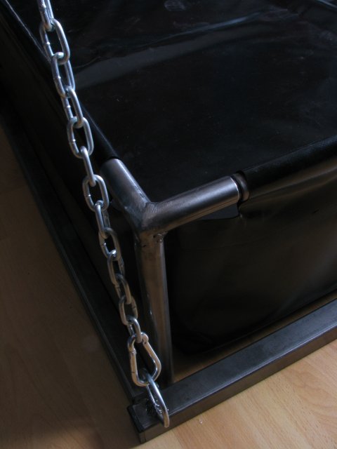 BDSM MÖBEL - Nass Spiel Wanne